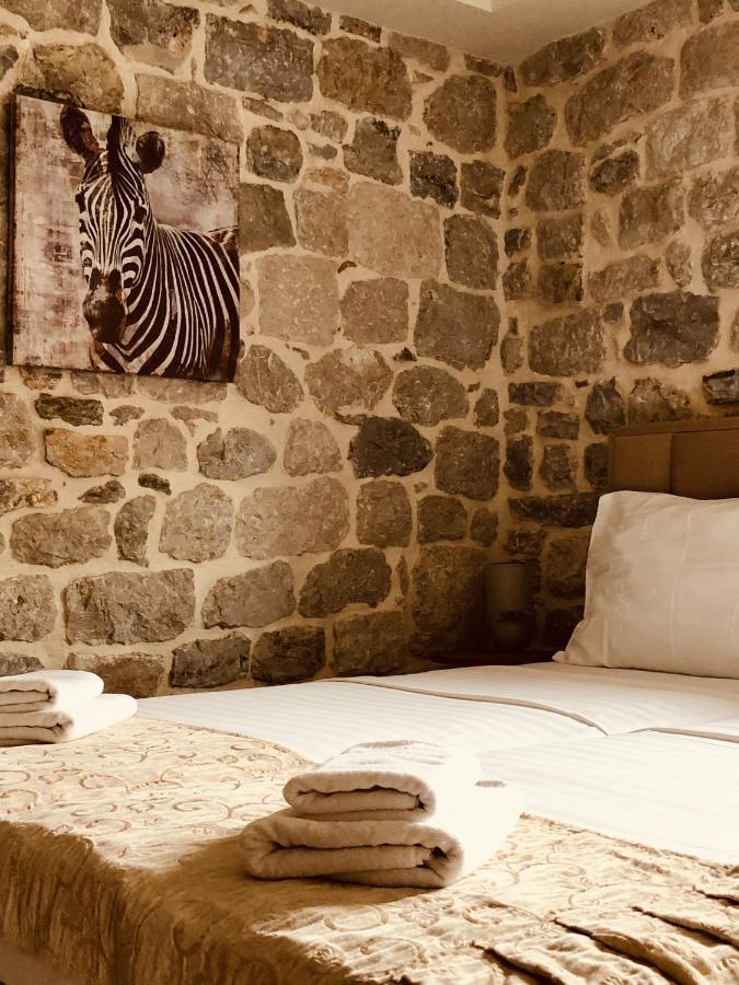 Guesthouse Giraffe Donja Lastva Exterior photo